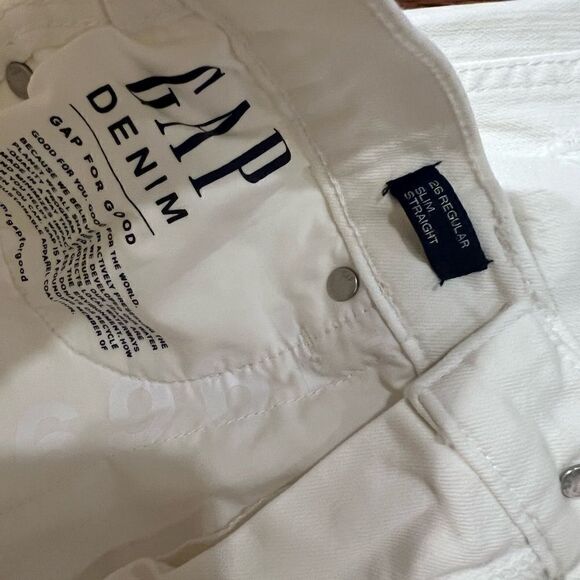 Gap women’s white jeans - Picture 7 of 11